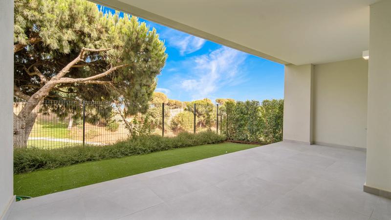 Foto b63ac5fa-c5fb-4d28-876a-d680ee33d738. Chalet in urbanización artola alta 5 in Cabopino - Artola Marbella