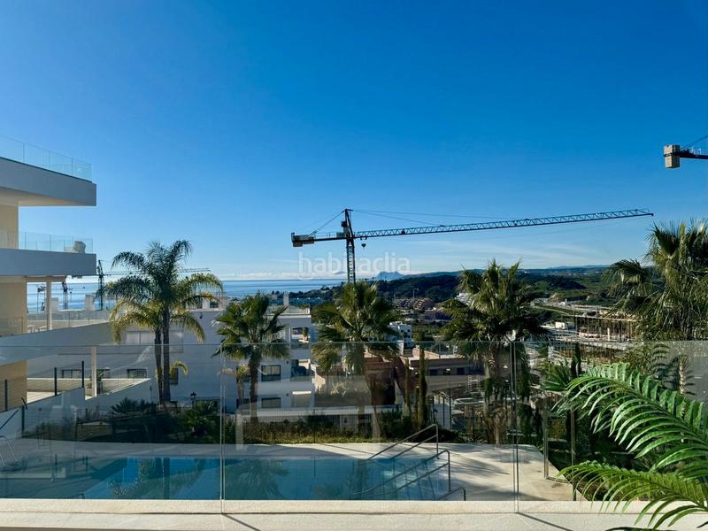 Foto b643296a-9dd2-4539-916b-e2e603771dbf. Piso en calle luis buñuel 5 stylish apartment with large terrasse and panoramic views en Estepona