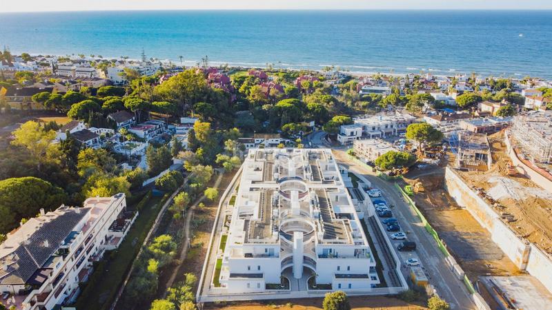 Foto 4c73e27c-35a2-4673-8b25-543e82b2c3e0. Pis a lugar urbanizacion Marbesa 454a a Marbesa Marbella