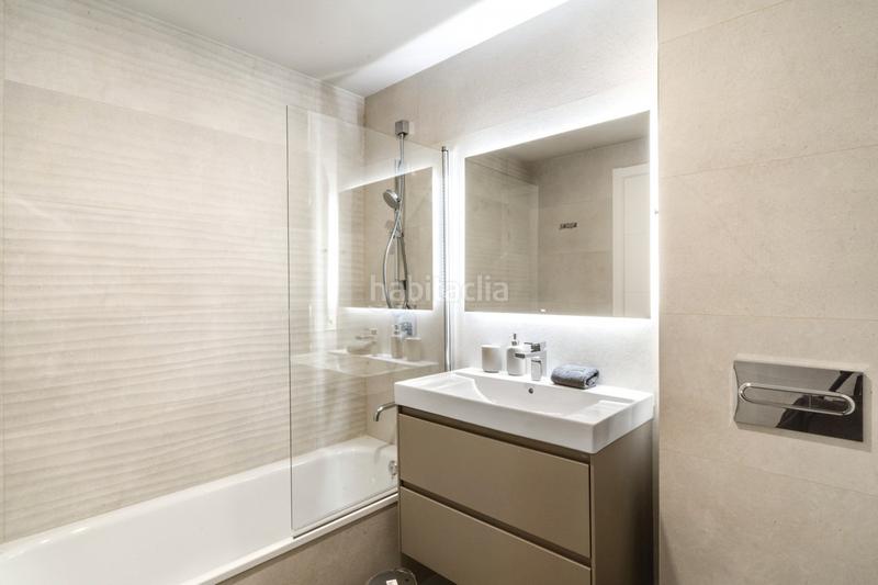 Foto c7b9c781-184f-418d-aaee-0c269b97e3f1. Pis a lugar urbanizacion Marbesa 454a a Marbesa Marbella
