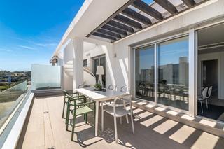 Pis a Calle los arcos 25. Elegant and comfortable apartment, is located in cancelada which