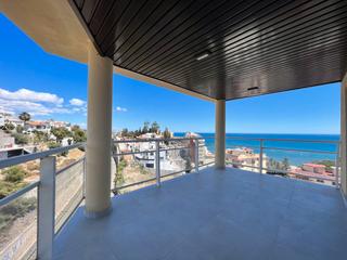Piso en Torreblanca del Sol. Uxury 2-bed, 2-bath duplex penthouse in fuengirola. 120 m² + 170