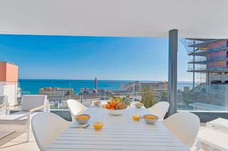 Pis a Centro ciudad. Modern 2-bed, 2-bath apartment in fuengirola. 95 m² + 26 m² terr