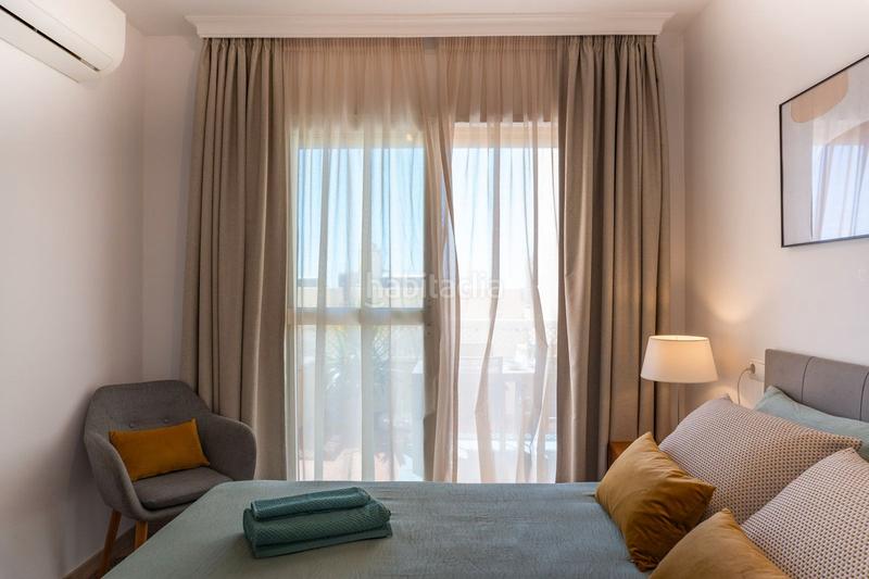 Foto 18bfd2a9-061b-4776-8915-16e116656ed4. Piso en avenida luis peralta 5 second line from the beach in a world class resort! oportunity! en Mijas
