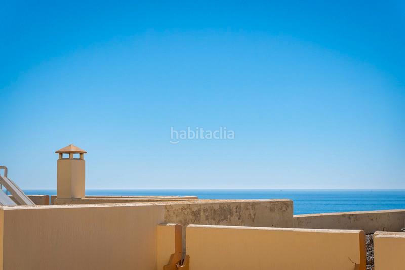 Foto 1b4dc6c2-3f78-4390-9988-d7c2bf1c7028. Piso en avenida luis peralta 5 second line from the beach in a world class resort! oportunity! en Mijas