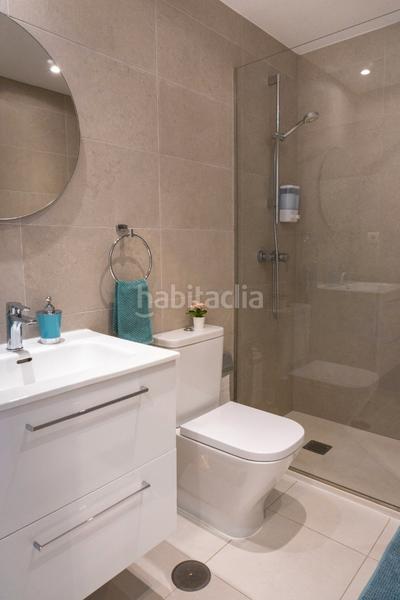 Foto 59d2f82e-52f1-4658-abca-ba75d4ae368f. Piso en avenida luis peralta 5 second line from the beach in a world class resort! oportunity! en Mijas