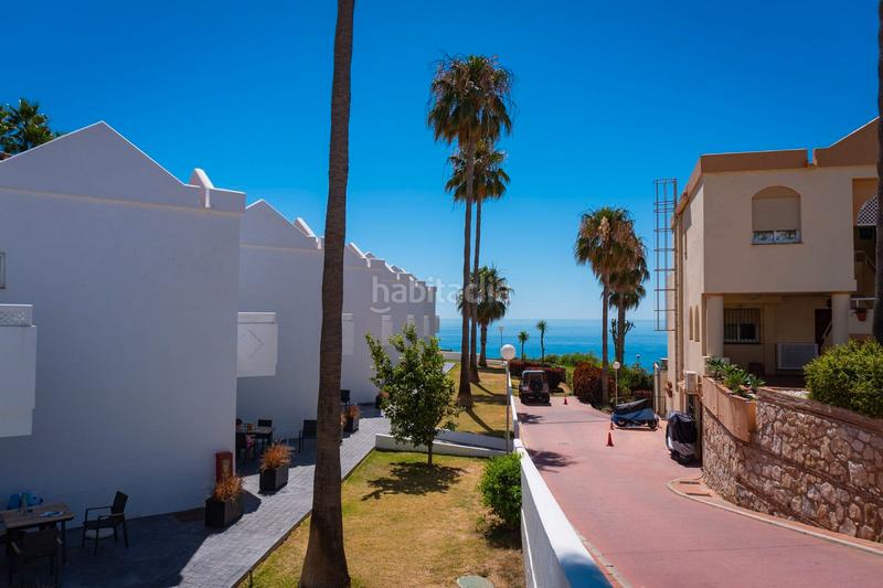 Foto 5a8292f0-3b56-44e3-a784-6c18e43ebac8. Piso en avenida luis peralta 5 second line from the beach in a world class resort! oportunity! en Mijas