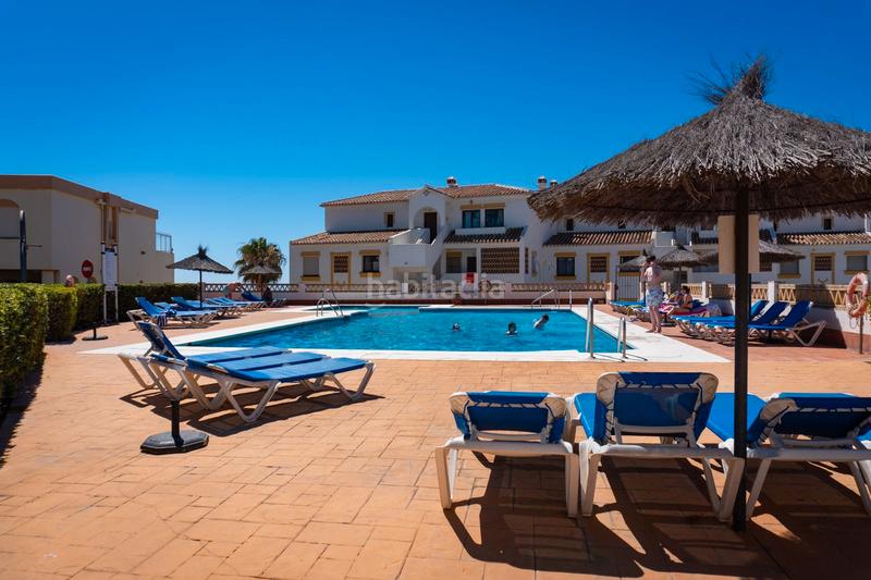 Foto 99a8e7d4-1910-44d0-bdcd-279b8a49cb34. Piso en avenida luis peralta 5 second line from the beach in a world class resort! oportunity! en Mijas