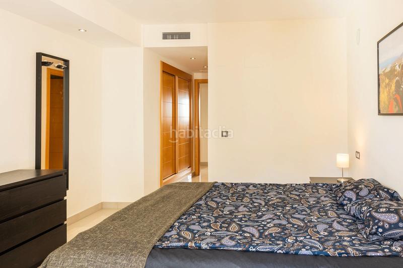Foto e257d56e-5bc4-43f9-b525-014d247896eb. Piso charming ground floor apartment with private garden and resort-style amenities en Estepona