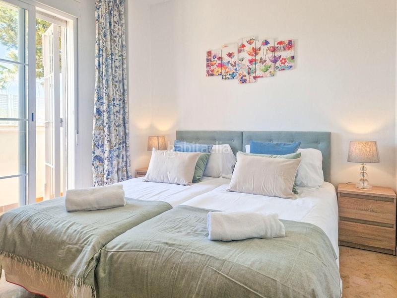 Foto fe0d0b7c-03c3-4734-b2cf-e12e16c1f0d7. Piso lovely 3-bedroom, 2-bathroom ground-floor apartment in la duquesa en Manilva
