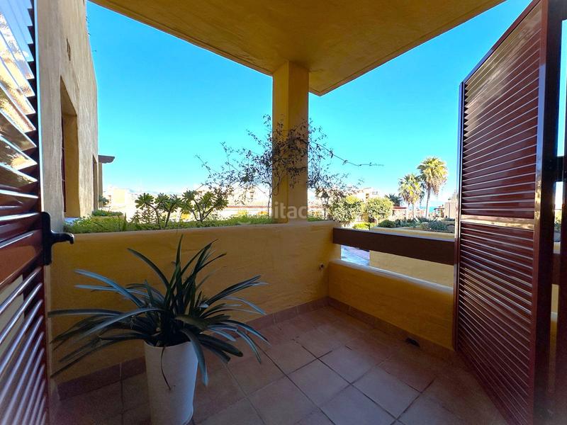 Foto ed849e61-48df-4fb6-b5f9-8c04500941d1. Piso charming apartment with large terrace & sea views – la duquesa en Manilva