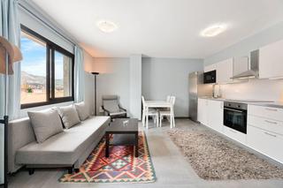 Piso en Centro ciudad. Charming top-floor apartment in fuengirola – prime beachside loc