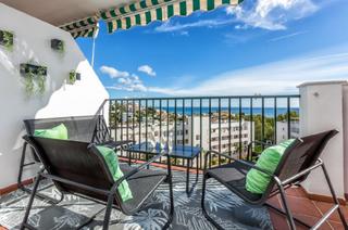 Pis a Las Cañadas. Luxury fully renovated apartment with sea views in miraflores