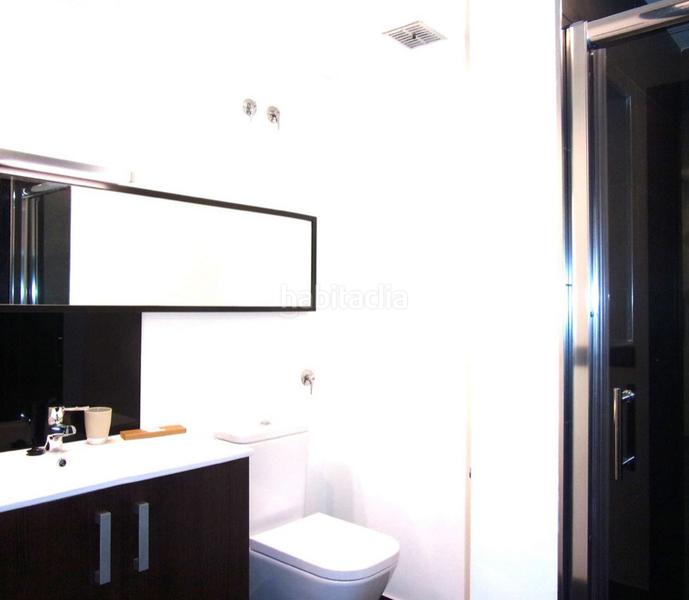 Foto f6d5c991-ce21-4342-8d1a-e7ba024634b1. Pis amb xemeneia a Playa Bajadilla - Puertos Marbella