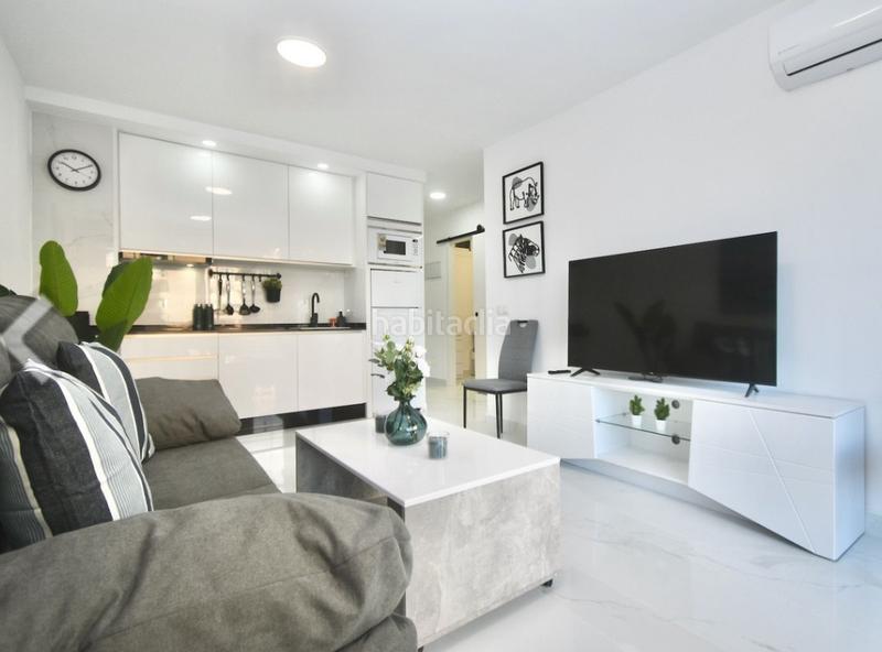 Foto 2c061ca4-f2a7-4b84-b34c-1d8bc76f6b33. Piso beachfront apartment in en Las Gaviotas - Carvajal Fuengirola