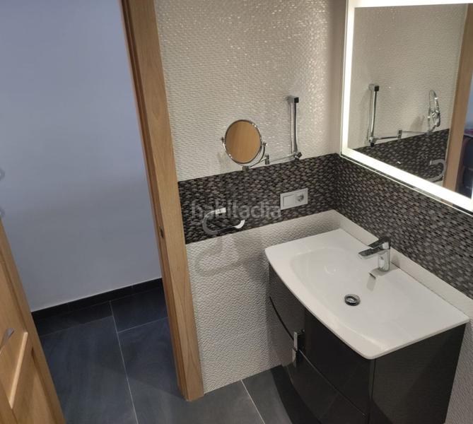 Foto 2c00d498-a213-4e79-997d-9552bae290c9. Piso spectacular beachfront apartment in carvajal, fuengirola – a true gem! en Benalmádena