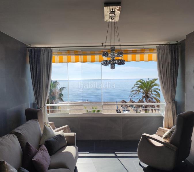 Foto 57d4172a-15ed-43ed-8c66-2de3786b1740. Piso spectacular beachfront apartment in carvajal, fuengirola – a true gem! en Benalmádena