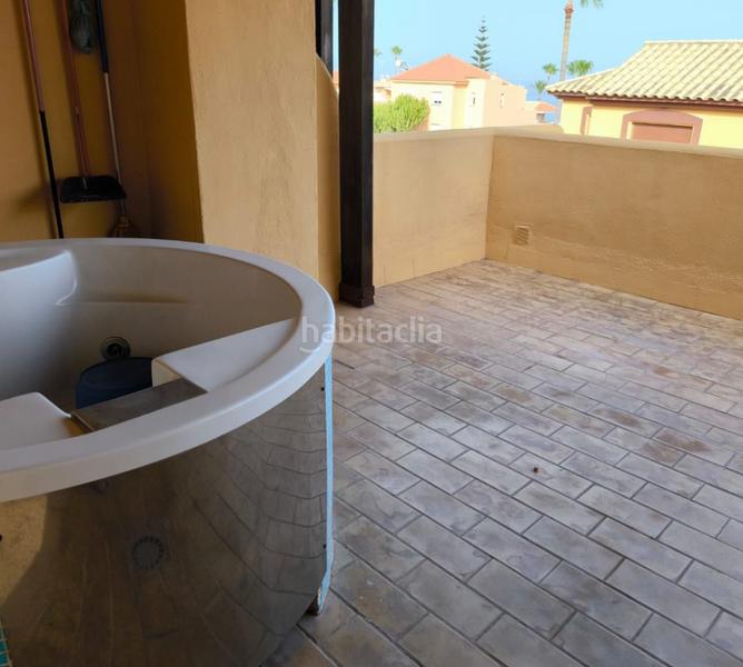 Foto d77a6741-208f-4f21-bffe-e7f28eba279d. Etagenwohnung mit kamin pool in bahía de Casares Casares