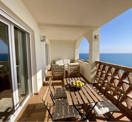 Appartement à Las Gaviotas - Carvajal. Beachfront apartment with breathtaking sea views  in carvajal