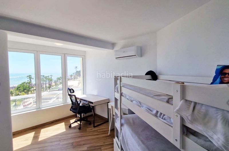 Foto 448643ad-3df5-4f22-9778-22a854b83746. Etagenwohnung mit kamin in Puerto Marina Benalmádena