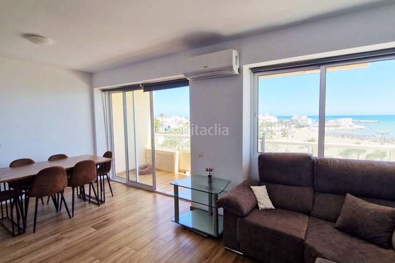 Foto 79ad2541-975a-4e2f-ba8c-f300d89a0cbe. Etagenwohnung mit kamin in Puerto Marina Benalmádena