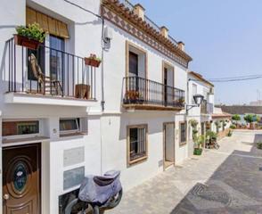 Piso en Centro. Charming townhouse in the heart of estepona