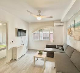 Piso en Las Gaviotas - Carvajal. Unique opportunity in fuengirola