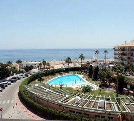 Piso en San Luis de Sabinillas. Cozy apartment in la noria – perfect location by the sea!