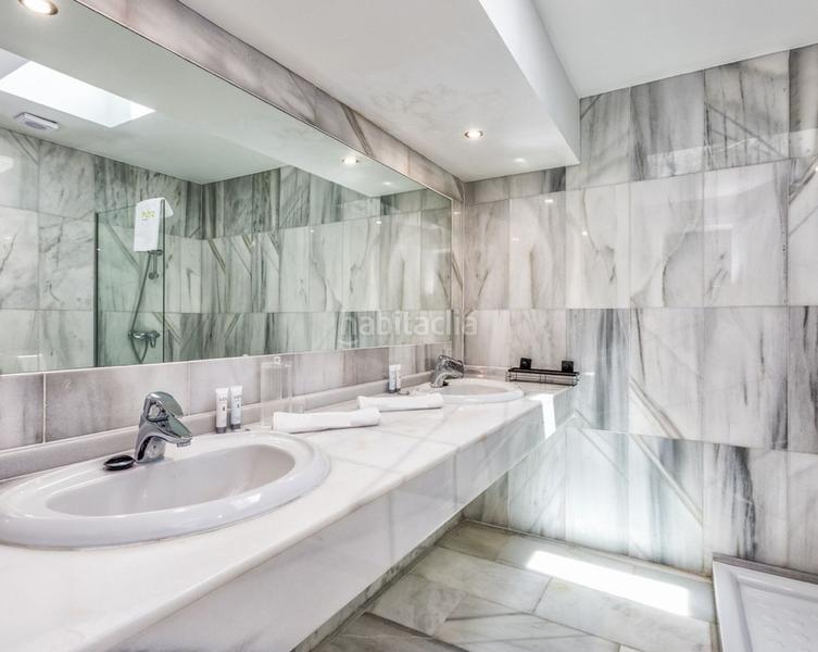 Foto 4beb8e93-cfe9-468d-bafd-1b529129cb07. Flat with fireplace parking pool in Benahavís pueblo Benahavís