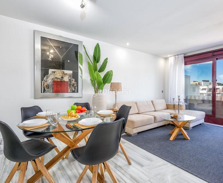 Foto b0af21b1-4f82-4ebf-b2e9-93a6a6dd885e. Flat with fireplace parking pool in Benahavís pueblo Benahavís