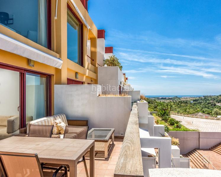 Foto f1e4944e-185d-4df7-9a39-bdb1aef0e673. Flat with fireplace parking pool in Benahavís pueblo Benahavís