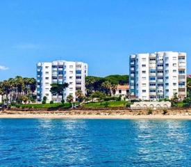 Pis a Calahonda. Charming seafront studio in calahonda