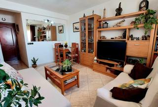 Piso en Puerto Deportivo. Charming flat in a prime location – perfect for comfortable livi