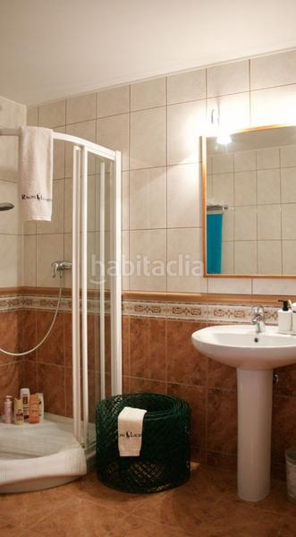 Foto 772549f3-8071-4cfc-b3df-e908ad668f2b. Pis amb xemeneia aparcament piscina a Río Real Marbella
