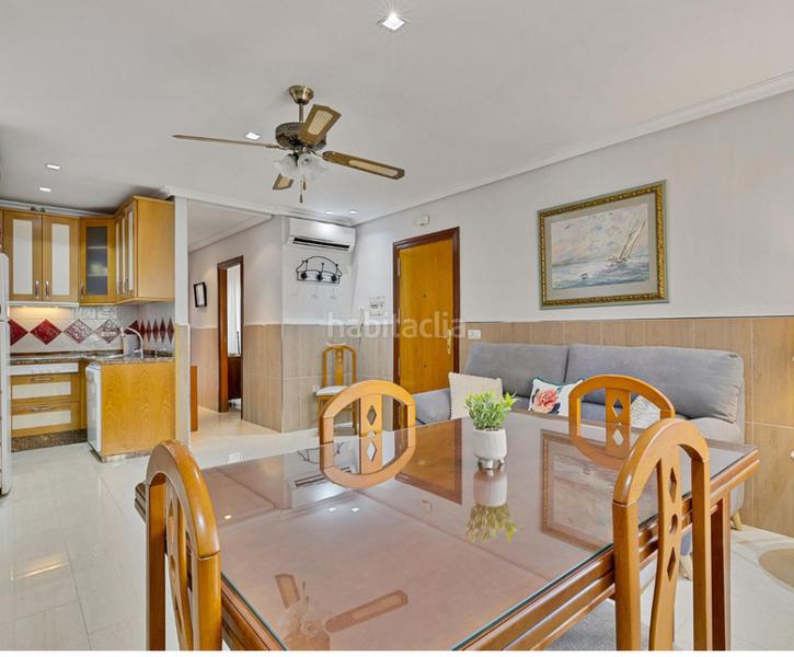Foto 0c95aa13-96a5-42ec-a605-ef194dc6d30d. Appartamento con camino in Las Gaviotas - Carvajal Fuengirola