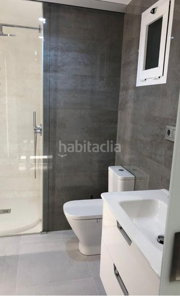 Foto 268fbd9e-a840-408b-803a-bdc54218b3a1. Piso prime location in en Las Gaviotas - Carvajal Fuengirola