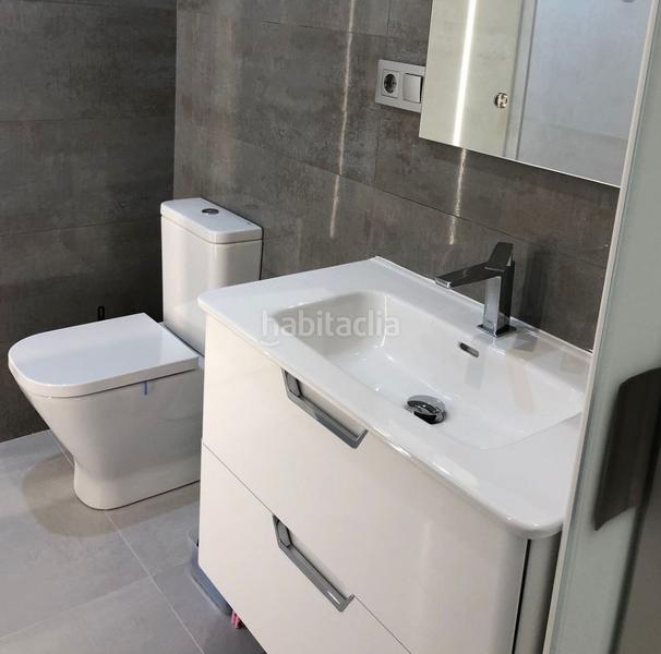 Foto ddd8c732-6b6a-454e-8e89-ee7bdef9b8a7. Piso prime location in en Las Gaviotas - Carvajal Fuengirola