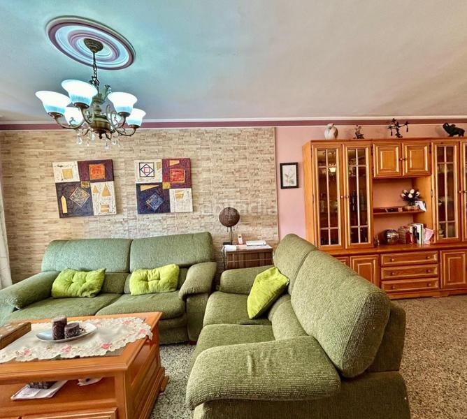Foto 285083ac-5872-4943-9664-18b6a5cf2e3e. Pis a calle gomera 12 a Centro ciudad Fuengirola