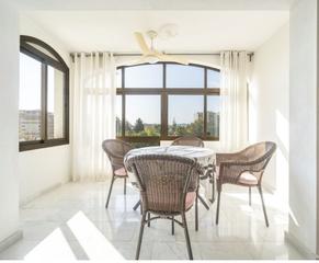 Pis a Centro ciudad. Great location close to plaza hispanidad