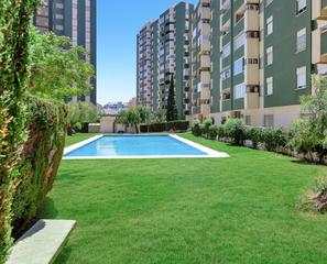 Piso en Playa de los Boliches. Luminoso y espacioso apartamento de 3 dormitorios en fuengirola,
