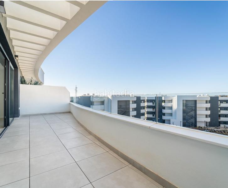 Foto 91abd178-f437-4ca0-8416-4b6a7522b475. Pis amb xemeneia aparcament piscina a La Capellanía - El Higuerón Benalmádena