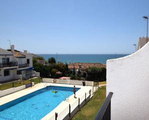 Appartement à Boulevard de la cala 41. This stunning and unique property, just 150 meters from the beac