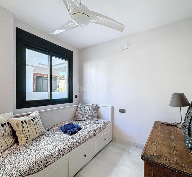 Foto 1e049a21-f9cc-4f35-a91f-be81d1718ab5. Appartamento con camino parcheggio piscina in Doña Julia Golf Casares