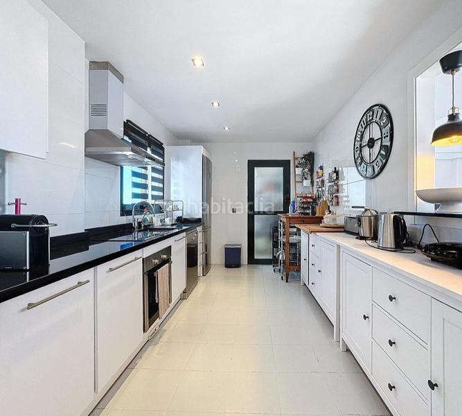 Foto 4a1c7bfb-ddf2-4045-8f92-0d6599e35165. Appartamento con camino parcheggio piscina in Doña Julia Golf Casares