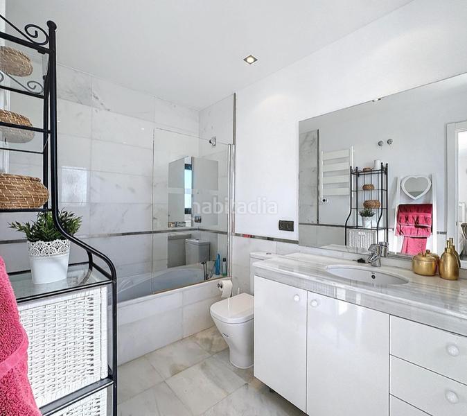 Foto 54c4ae62-e4fc-456f-9191-43bf9c124c83. Appartamento con camino parcheggio piscina in Doña Julia Golf Casares