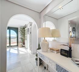 Piso en Doña Julia Golf. Penthouse in casares
