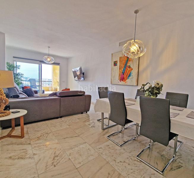 Foto 2911ec5d-0348-41e5-a790-c7fda025b2e6. Pis amb xemeneia piscina a la cala Mijas Mijas