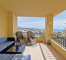 Piso en La Cala Mijas. Apartment, ideally situated in the heart of la cala de mijas