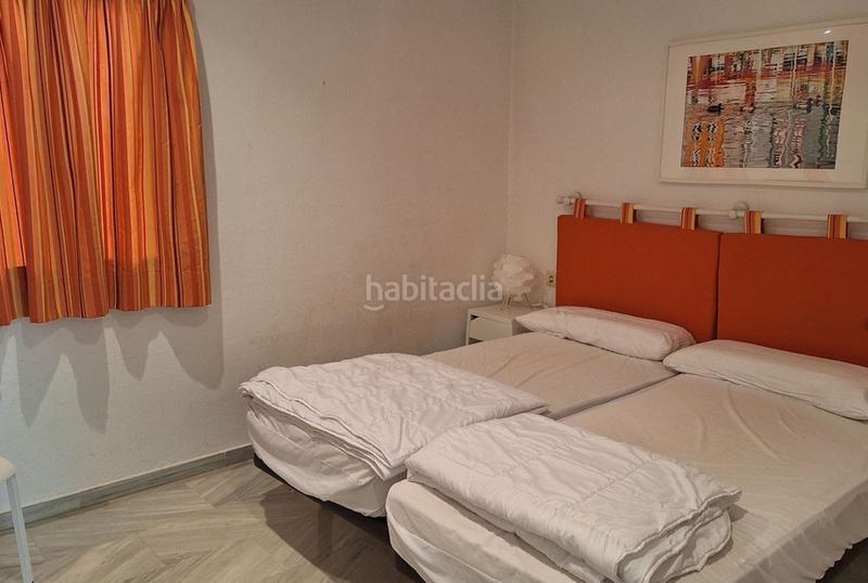 Foto 36eee2ec-1923-4cda-bf9a-7d51171a5e37. Etagenwohnung mit kamin pool in Real de Zaragoza Marbella