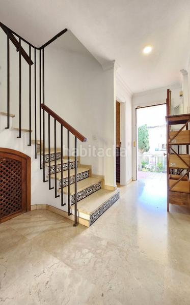 Foto 68108b76-1368-4448-be29-fdd5d32e2ecd. Pis amb xemeneia aparcament a Centro Estepona